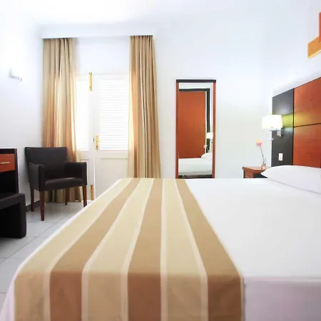 Ld With Pool, 500m From Playa Chicas Apartment *