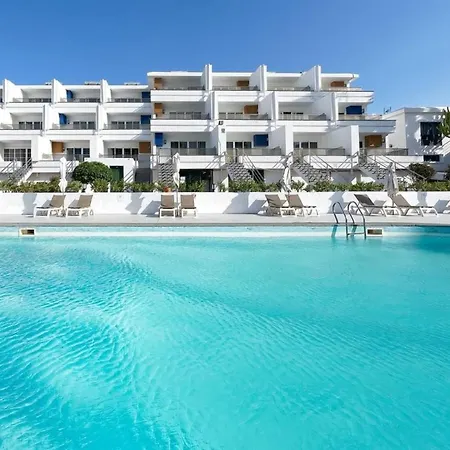 Apartment Ld With Pool, 500m From Playa Chicas