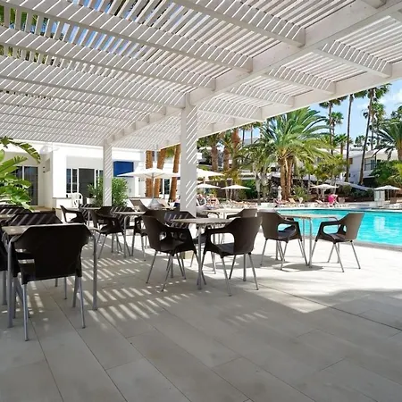 Ld With Pool, 500m From Playa Chicas Apartment