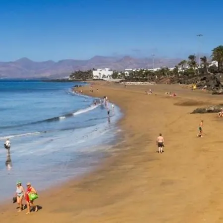Apartment Ld With Pool, 500m From Playa Chicas