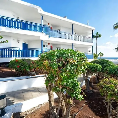Ld With Pool, 500m From Playa Chicas Puerto del Carmen (Lanzarote)